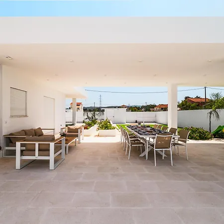 Jannah - Luxury Halal Retreat